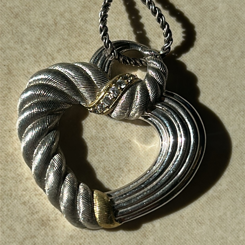 Judith Ripka sterling silver heart pendant with CZ diamonds - Picture 3 of 3